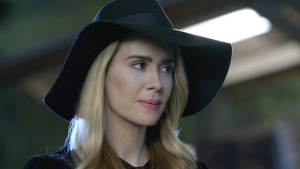 Nieuwe update seizoen 13 'American Horror Story': mogelijke terugkeer Sarah Paulson Nieuwe update seizoen 13 'American Horror Story': mogelijke terugkeer Sarah Paulson